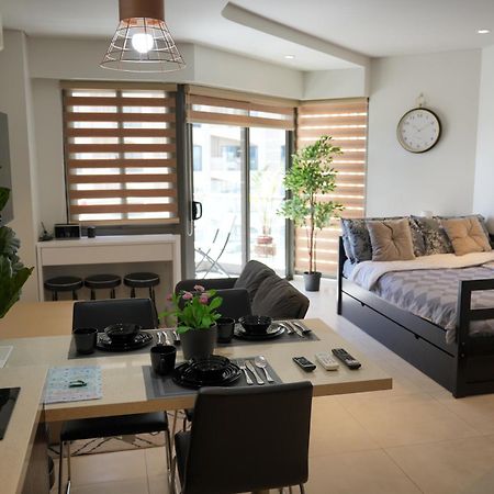 Dominiks Quite And Elegant Studio Ocean View Pool At Tambuli Resort High Floor 막탄 외부 사진