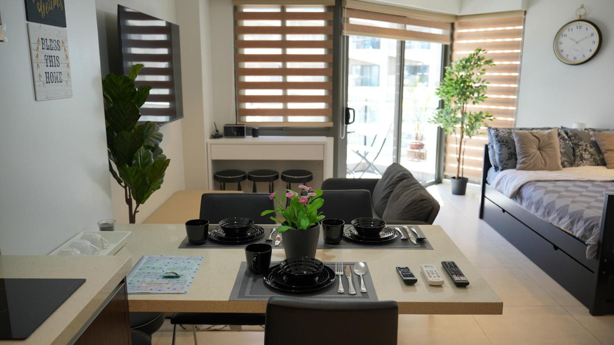 Dominiks Quite And Elegant Studio Ocean View Pool At Tambuli Resort High Floor 막탄 외부 사진