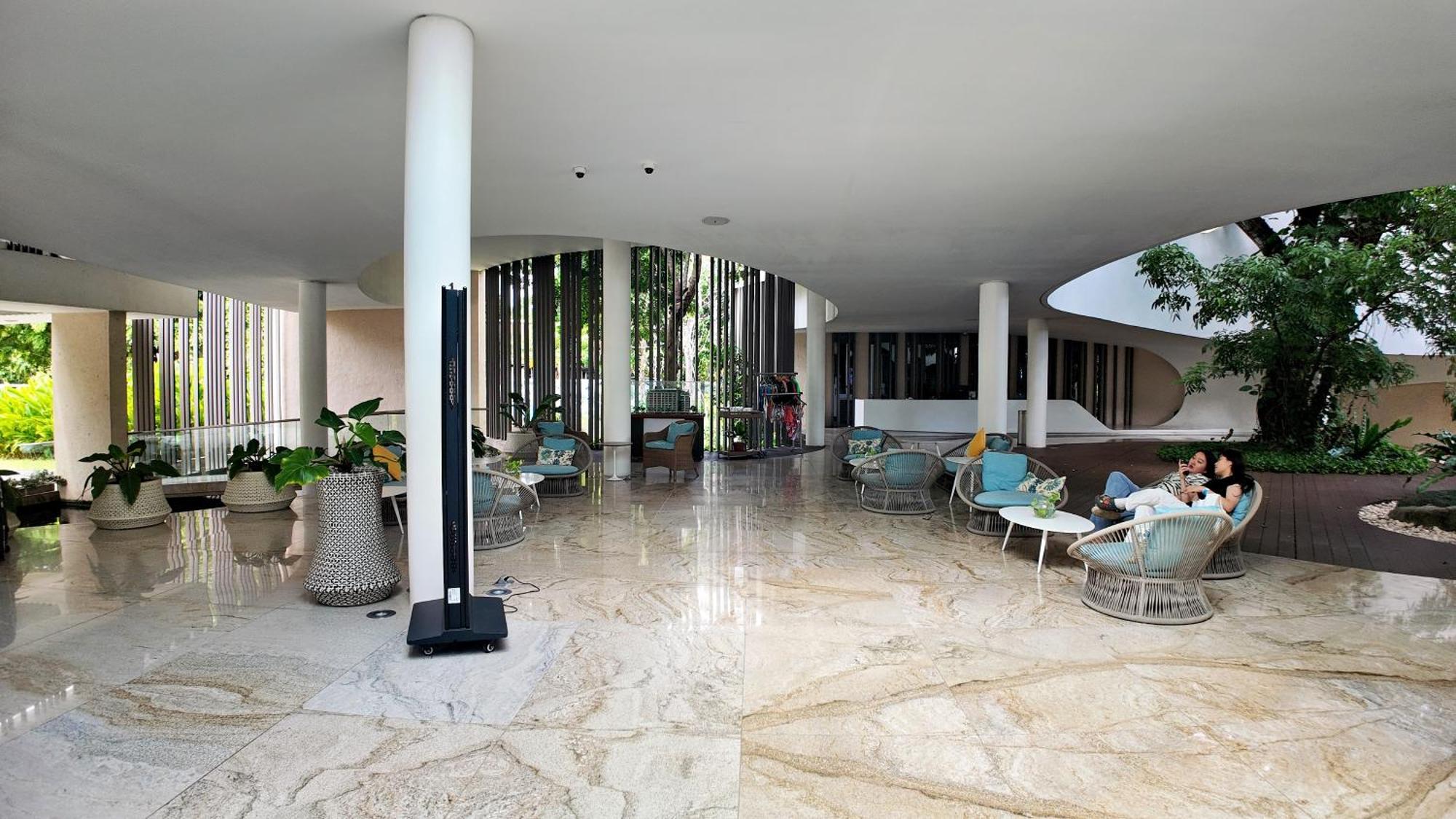 Dominiks Quite And Elegant Studio Ocean View Pool At Tambuli Resort High Floor 막탄 외부 사진