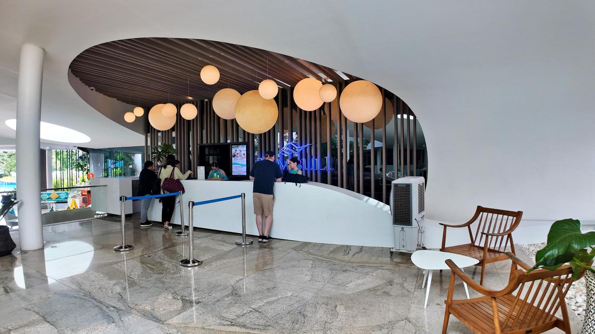 Dominiks Quite And Elegant Studio Ocean View Pool At Tambuli Resort High Floor 막탄 외부 사진